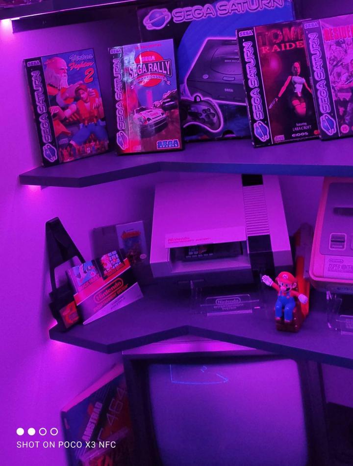 Conception et agencement de bibliothèque et de vitrine Clermont-Ferrand