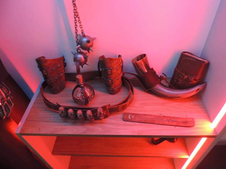 Conception et agencement de bibliothèque et de vitrine Clermont-Ferrand